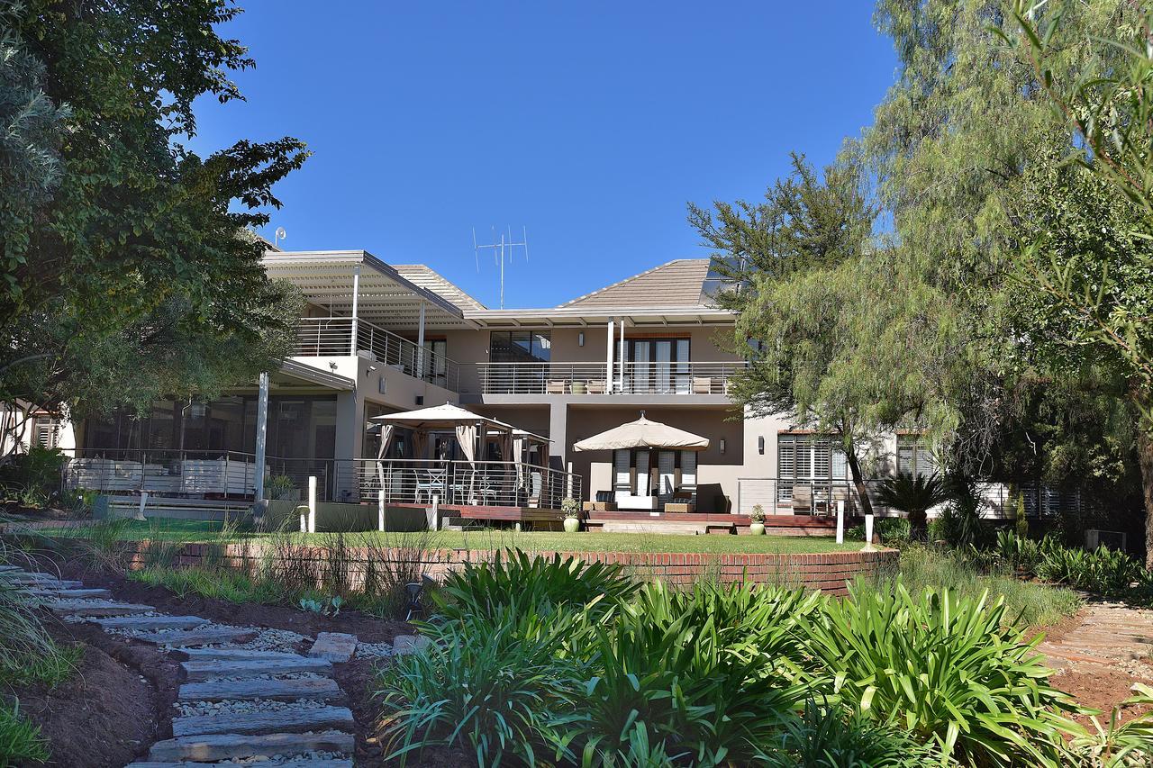 Tredenham Boutique Hotel Bloemfontein Exteriör bild The clubhouse at the Rand Country Club